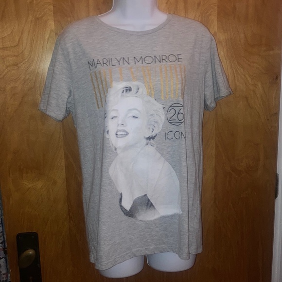 Marilynn Monroe Graphic T-Shirt - Size XL - Picture 1 of 6